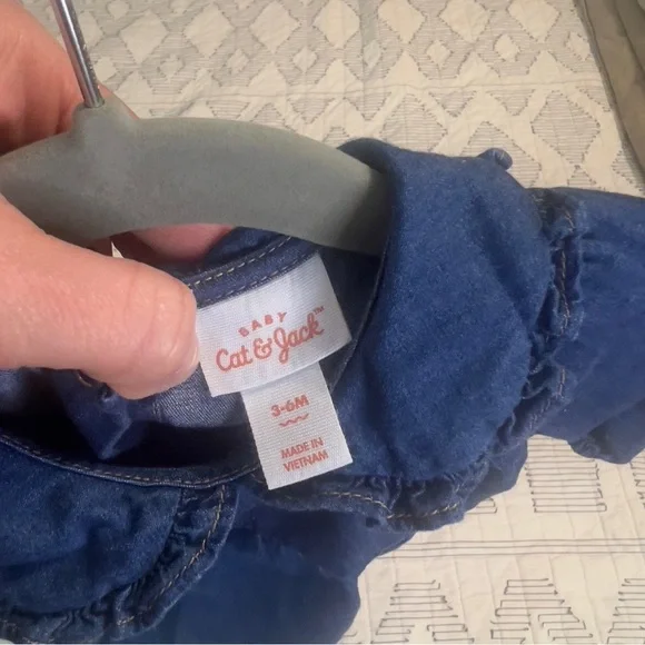 Cat & Jack denim dress - Picture 3 of 3
